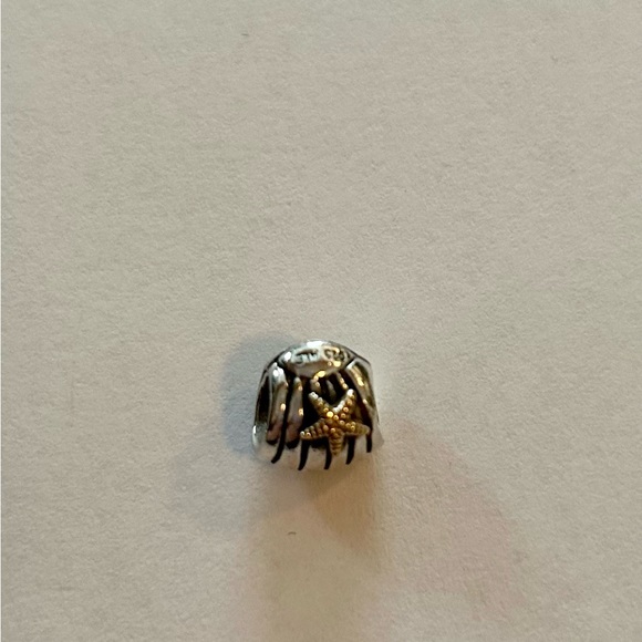 Authentic Pandora Seashell charm - Picture 2 of 4